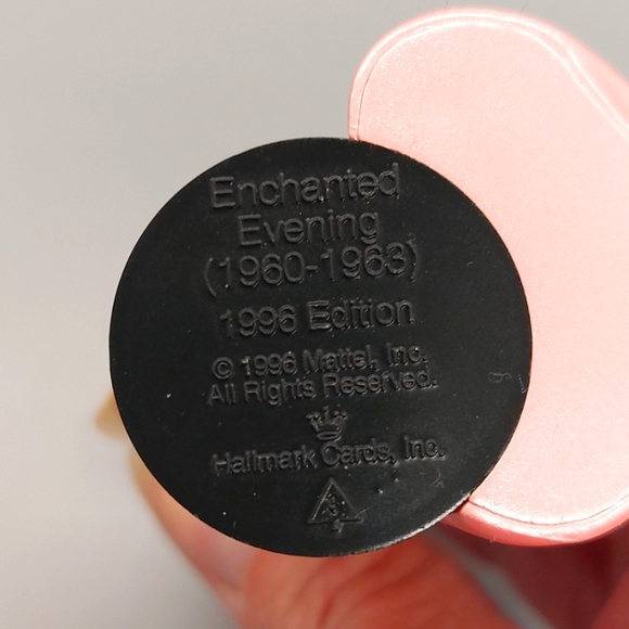 NWT Hallmark Keepsake Ornament Enchanted Evening Barbie - Picture 7 of 7